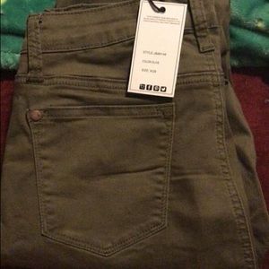 Judy blue, olive, jeans size 29